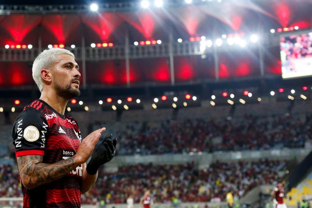 Flamengo Monta Plano Para Ter Arrascaeta 100 Em Finais