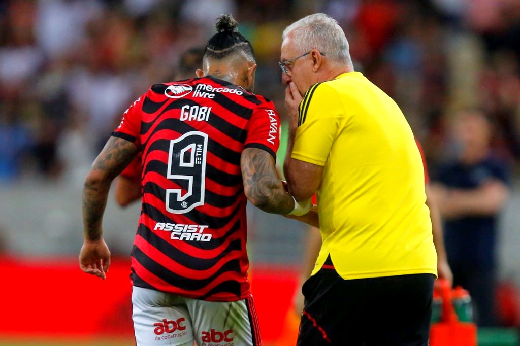 Ex técnico do Flamengo e atual da Seleção Dorival fala sobre o Caso