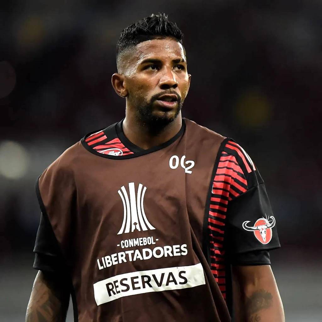 Internacional Libera Rodinei Para Retornar Ao Flamengo Flaresenha