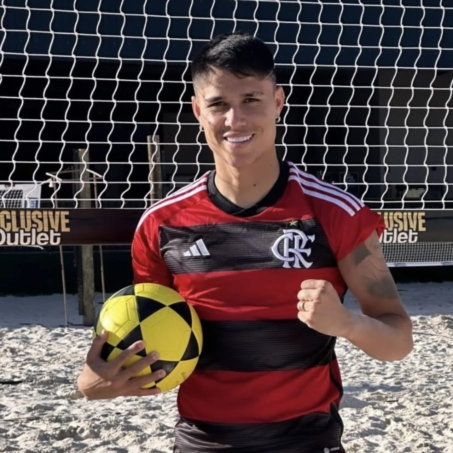 Flamengo apresenta Luiz Araújo e jogador diz quais as principais