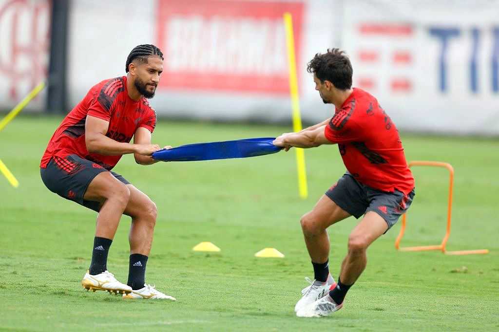 Flamengo Vive Expectativa Pela Volta De Rodrigo Caio Em Maio