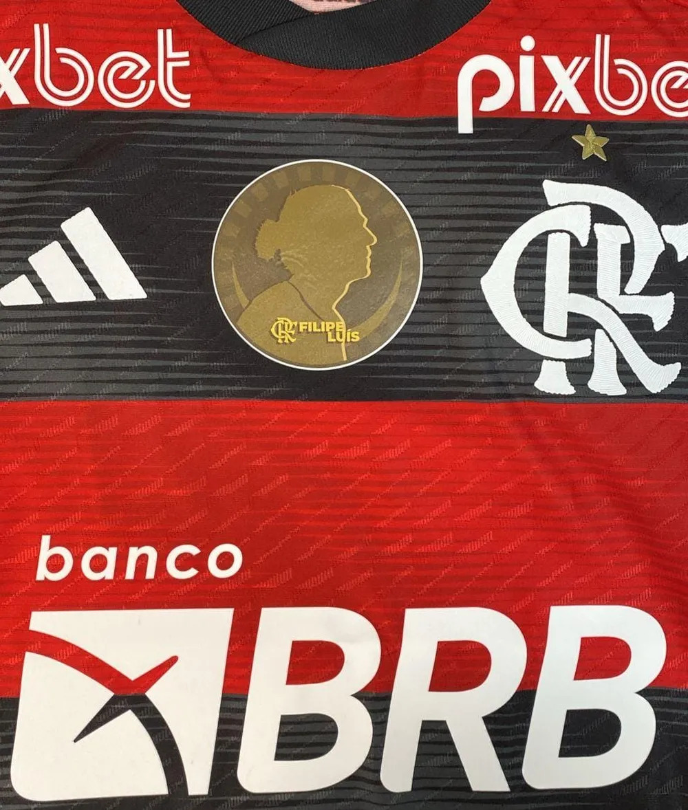 Filipe Lu S E Rodrigo Caio Ter O Patches Especiais Em Uniforme Do