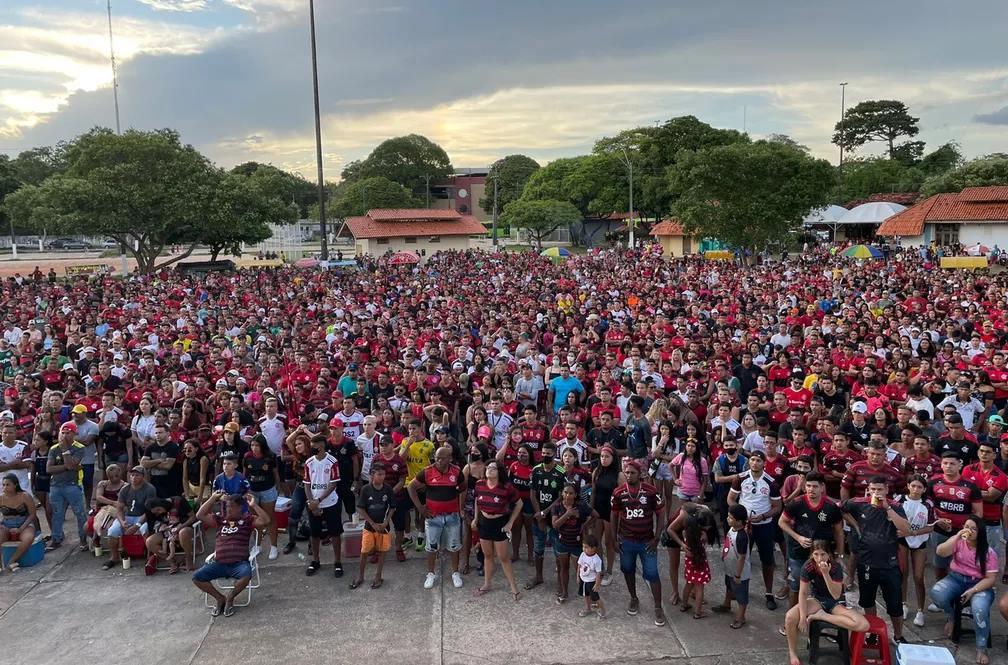 Torcida Do Flamengo Lota Orla Em Macapá Para Final Da Liberta 0194