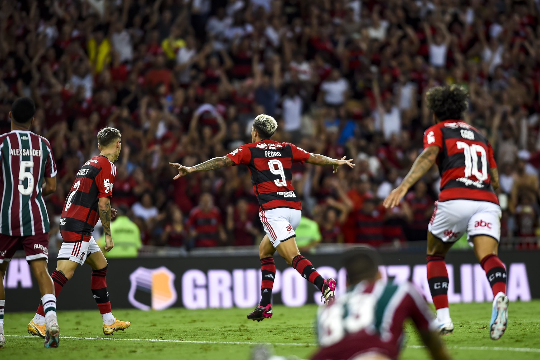 Volta de titular e time completo! Flamengo se prepara para a final do Cariocão