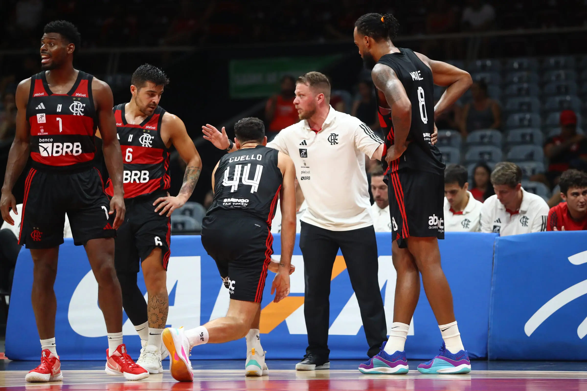 Gustavo de Conti analisa duelo diante do Fortaleza Basquete Cearense: "Vai ser uma série muito dura"