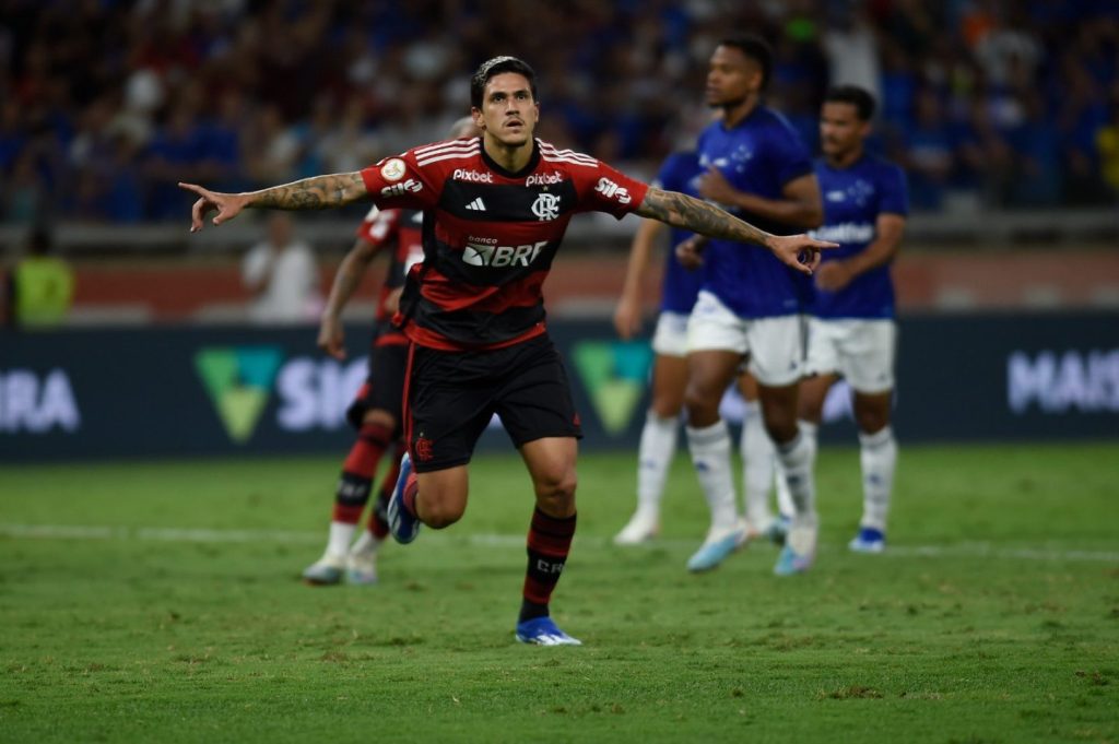 Cruzeiro perde zagueiro titular para duelo com o Flamengo - saiba mais