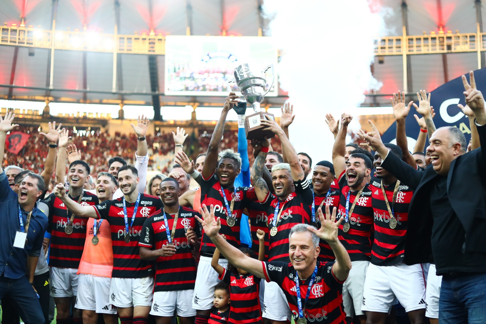 Flamengo tem cinco dos 10 maiores públicos do Brasil em 2024 - veja a lista