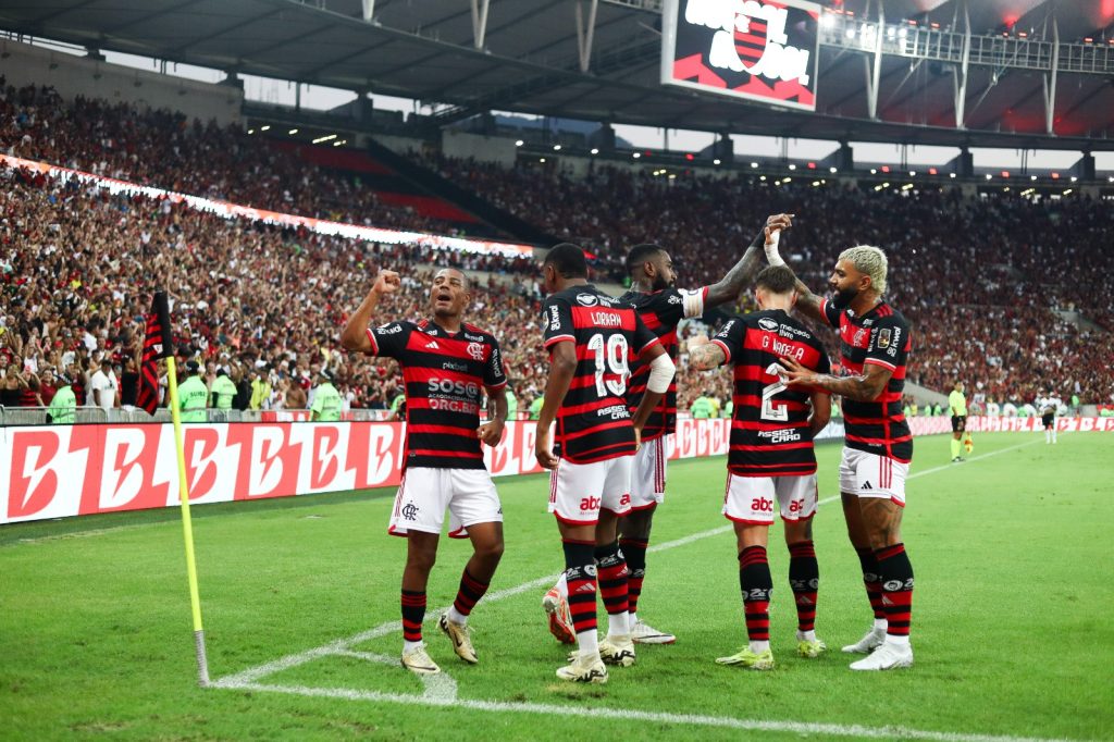 Flamengo volta a marcar dois gols depois de seis partidas - relembre a sequência