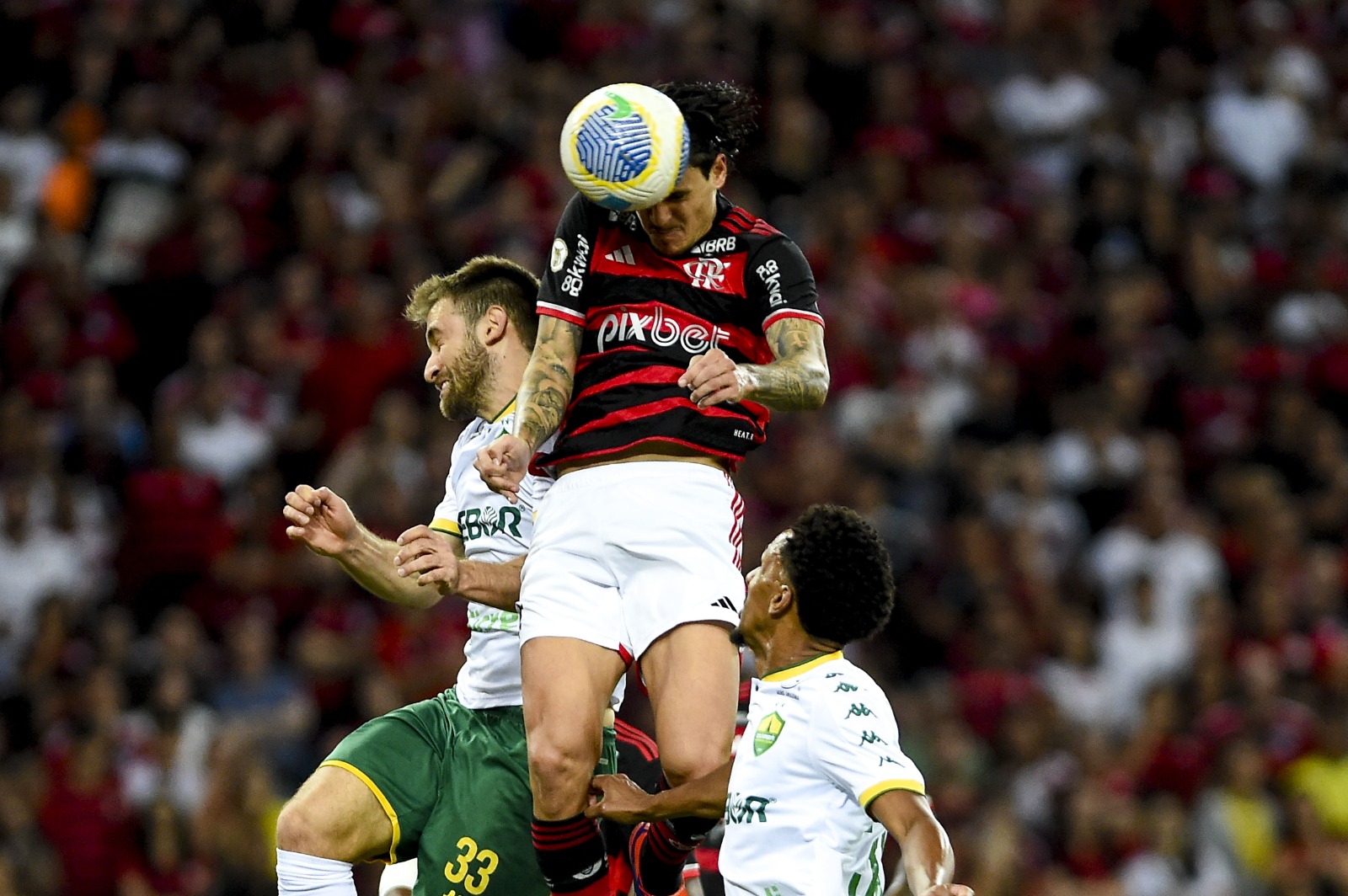 Antes de encarar o Flamengo no sábado, o Criciúma enfrenta o Corinthians, na próxima quarta-feira