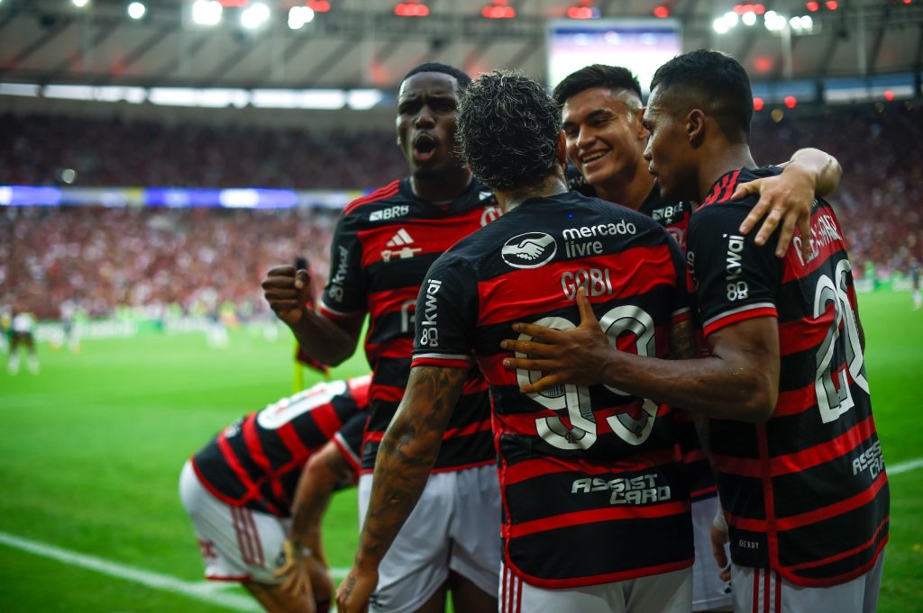 Flamengo vai enfrentar o Cruzeiro com 11 desfalques e dois pendurados - Veja a lista