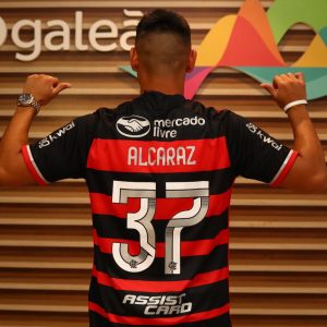 Spindel revela que ida à Europa abriu portas para vendas do Flamengo ainda nesta janela