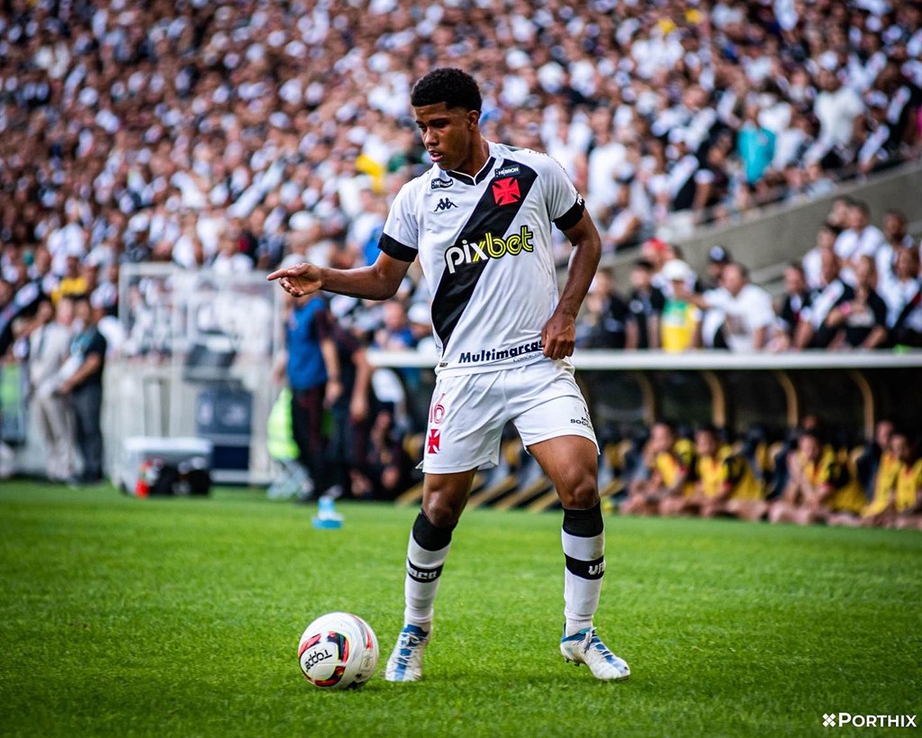 Vasco fará proposta de renovação para Andrey Santos