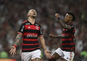 Que horas é o jogo contra o Vasco no domingo?