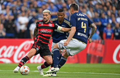 Tite afirma que nove jogadores do Flamengo apresentaram problemas físicos antes da partida