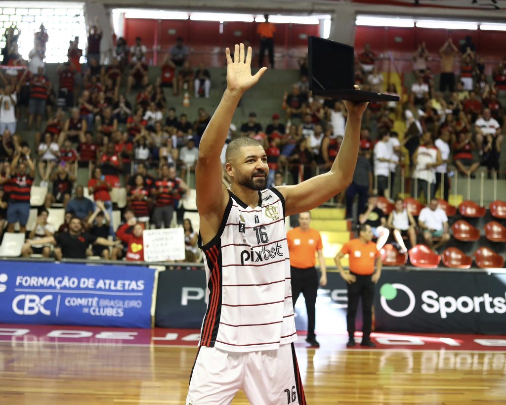 Gabriel Jaú, do Flamengo, concorre ao prêmio de MVP do NBB - veja os indicados