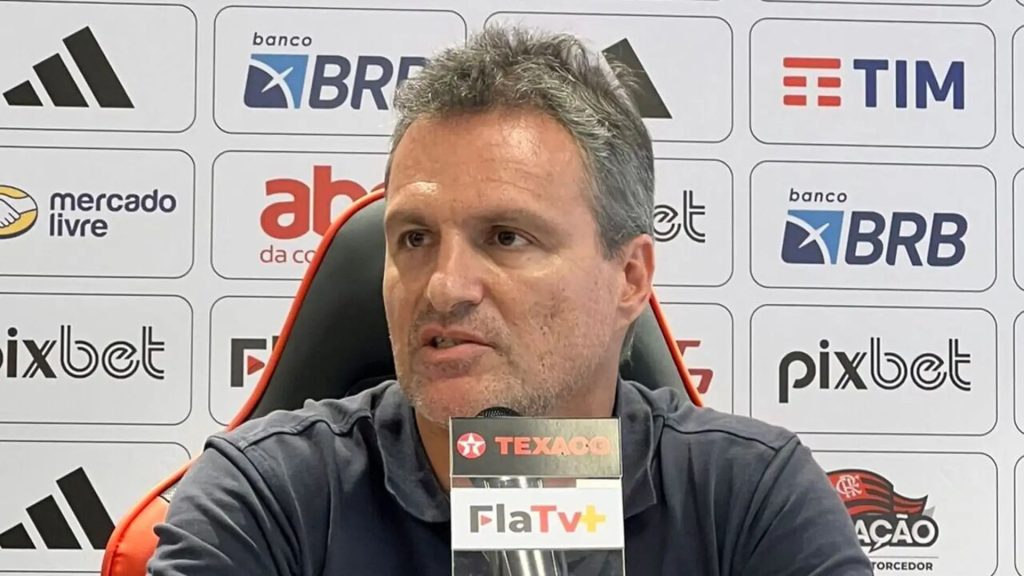 Diretor de futebol afirma que De La Cruz se sacrificou pelo Flamengo