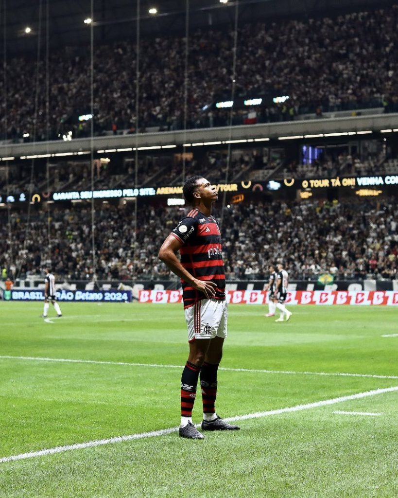 Bruno Henrique tem atuação de gala em atropelo do Flamengo sobre o Atlético-MG - veja os números