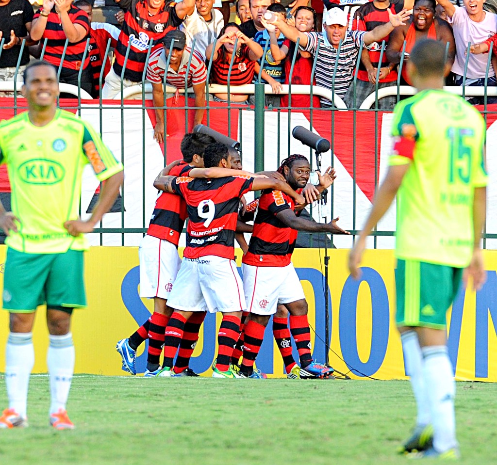 O Palmeiras é bi rebaixado e não tem mundial! 😂😂 #flamengo #palmeira