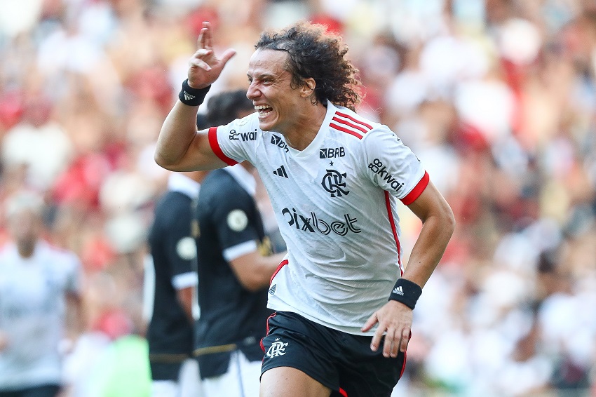 David Luiz comemora atuação do Flamengo no clássico: "Gratificante fazer um gol no Maracanã"