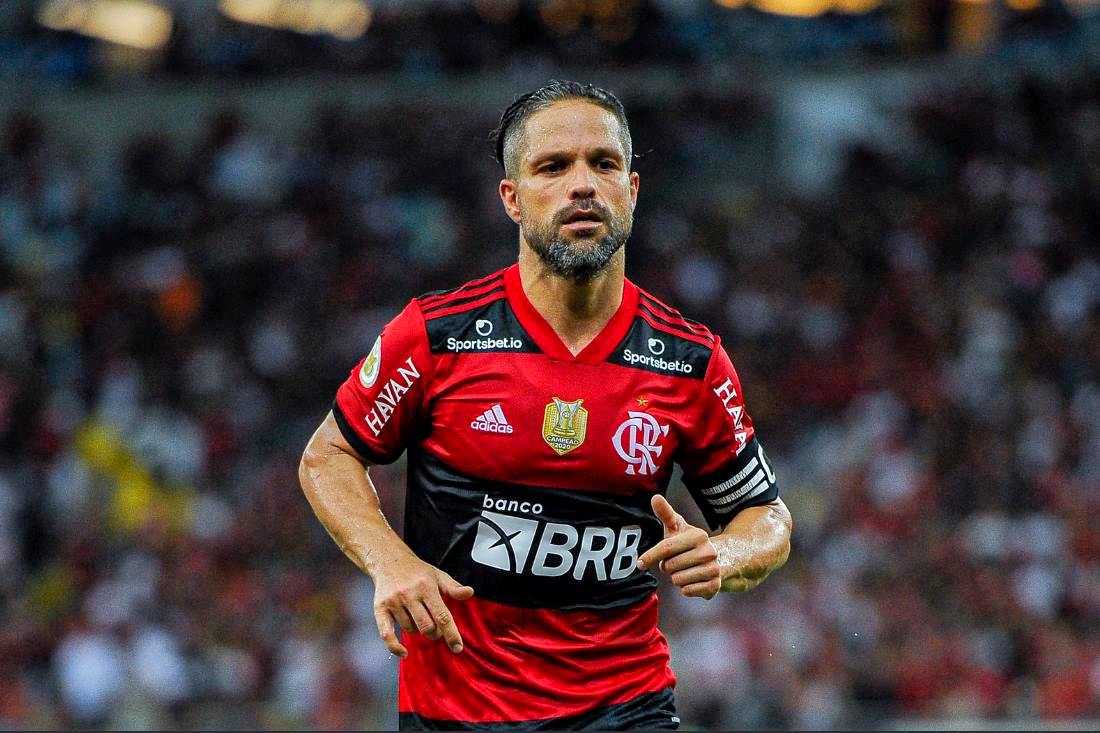 NÃO VAI VIR? Ídolo do flamengo negocia com rival e surpreende torcida flamenguista