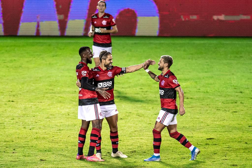 Ex-Flamengo, Diego Ribas elogia Gerson como capitão: "Sabe que pode contar com ele"