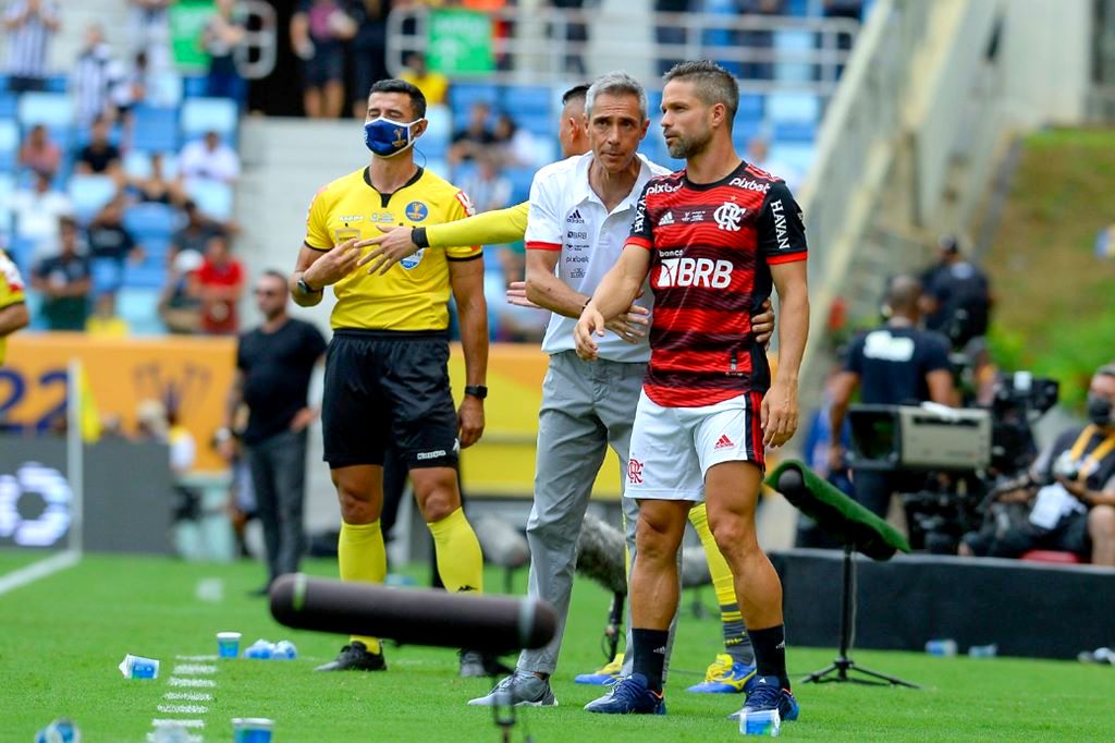 Técnico português e estádio enorme: o que o Fla deve saber do Talleres