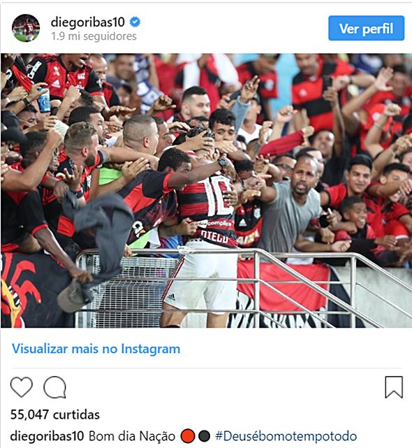 Torcedores do Flamengo se divertem com memes na internet. FlaResenha