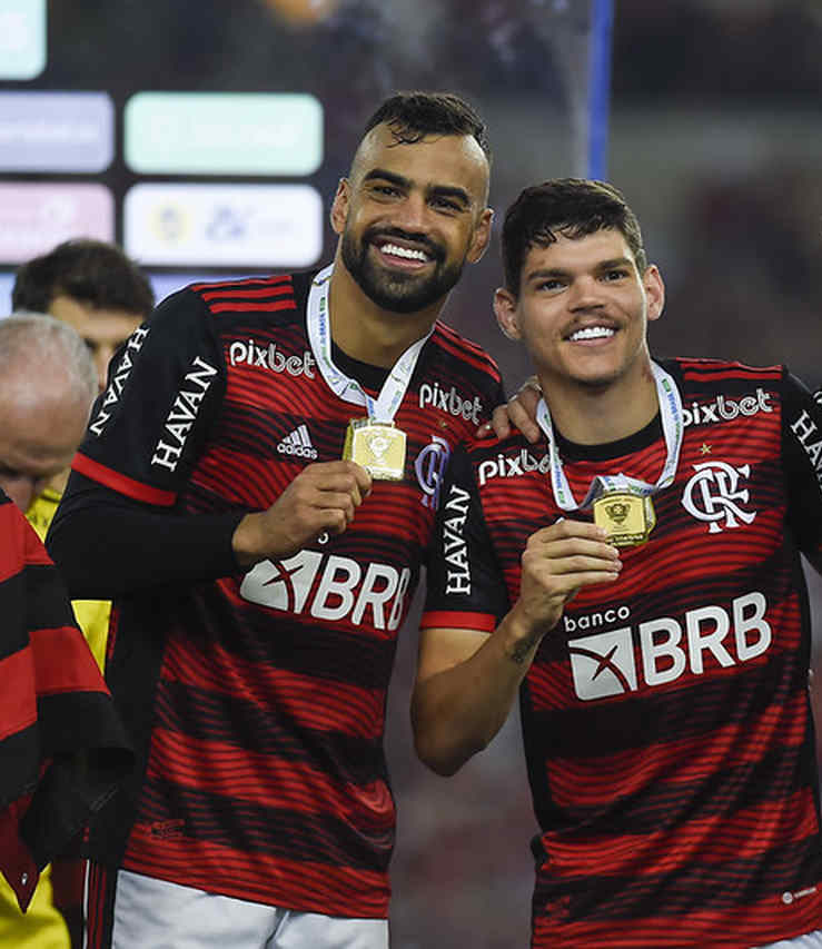 Fabrício Bruno celebra boa estreia pela Seleção Brasileira: "Sentimento único"