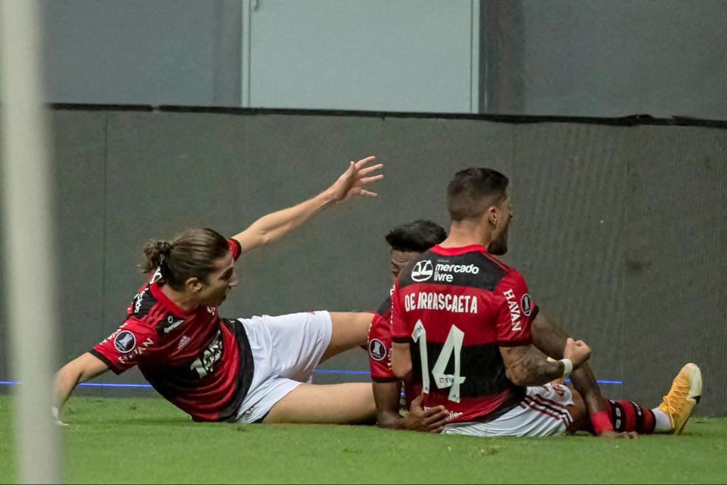 Flamengo busca reforços para variar formas de jogar. FlaResenha