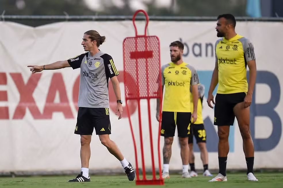 Veja os desfalques e pendurados de Flamengo e Corinthians para a semifinal da Copa do Brasil