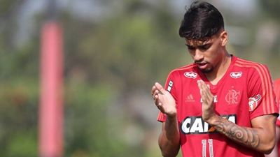 Fluminense busca empate e freia Flamengo na corrida pelo título