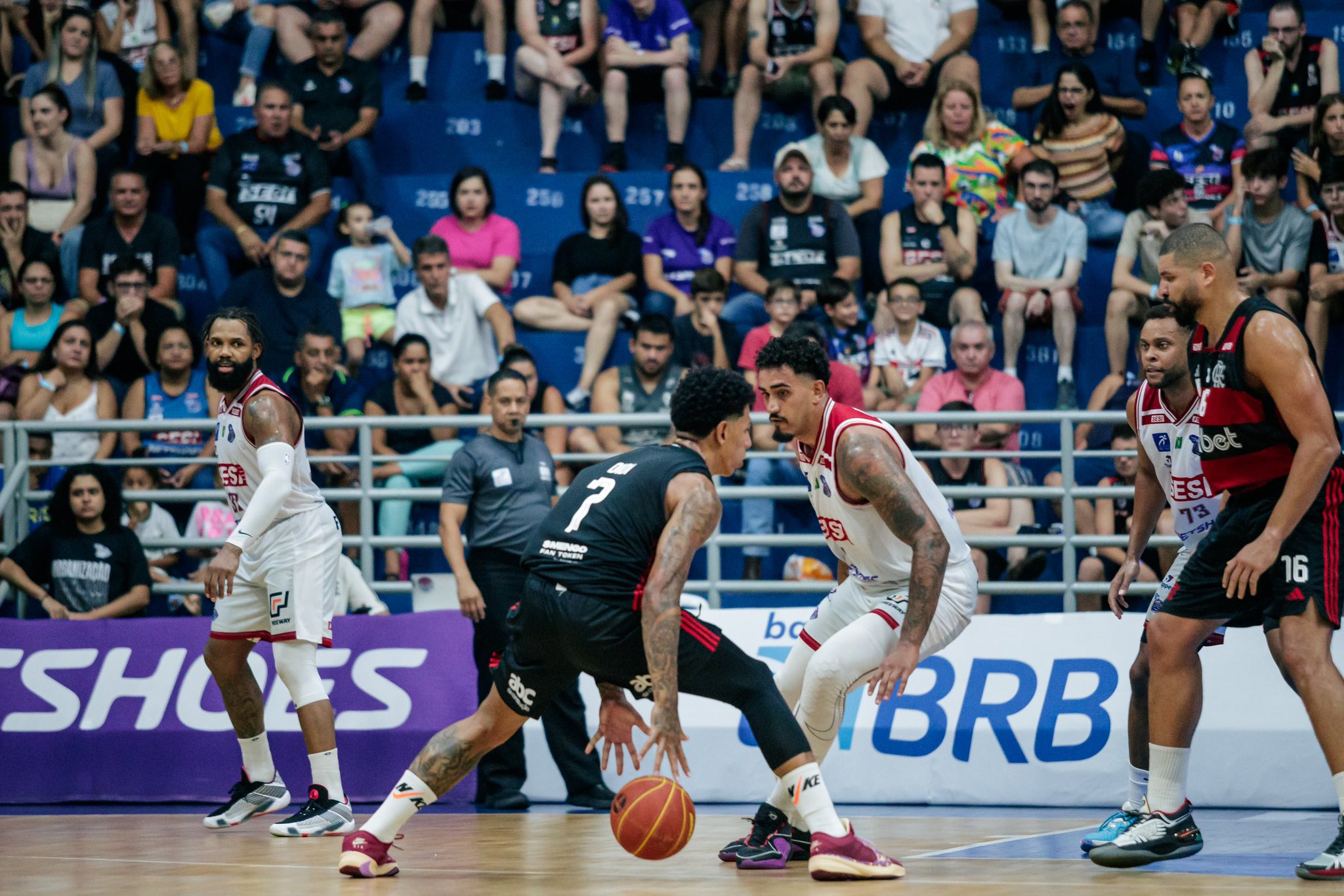 Saiba tudo sobre Fortaleza Basquete Cearense e Flamengo pelo NBB