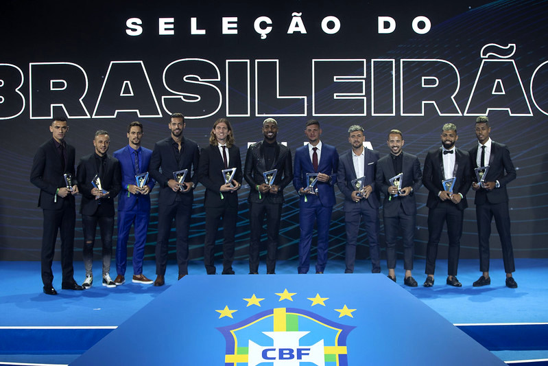 Qual a premiação para cada posição do Brasileirão 2022? - Lance