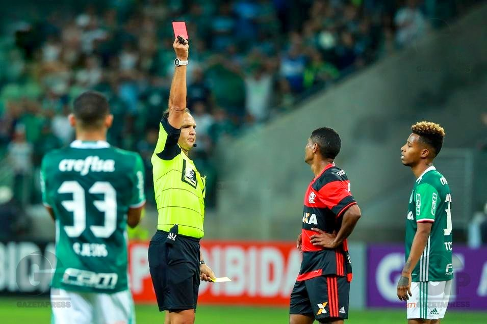 FLAMENGO NA FINAL! ANDRÉ COMENTA CLASSIFICAÇÃO DO FLA E RECLAMAÇÃO