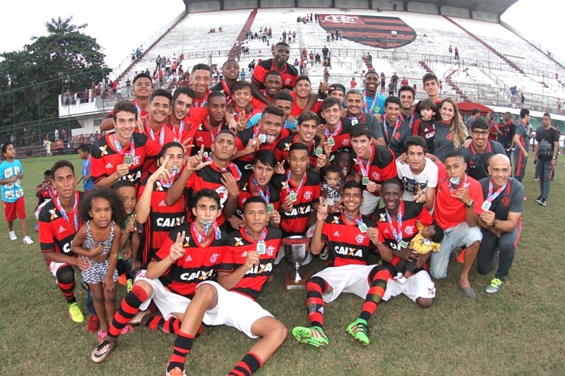 No Carioca sub-17, Flamengo goleia a Portuguesa; veja os gols e mais  resultados, campeonato carioca