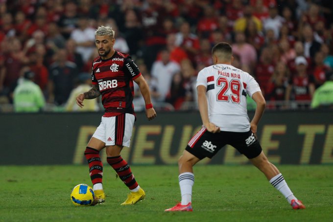 Pressionado e em crise - veja como chega o São Paulo para enfrentar o Flamengo no Brasileirão