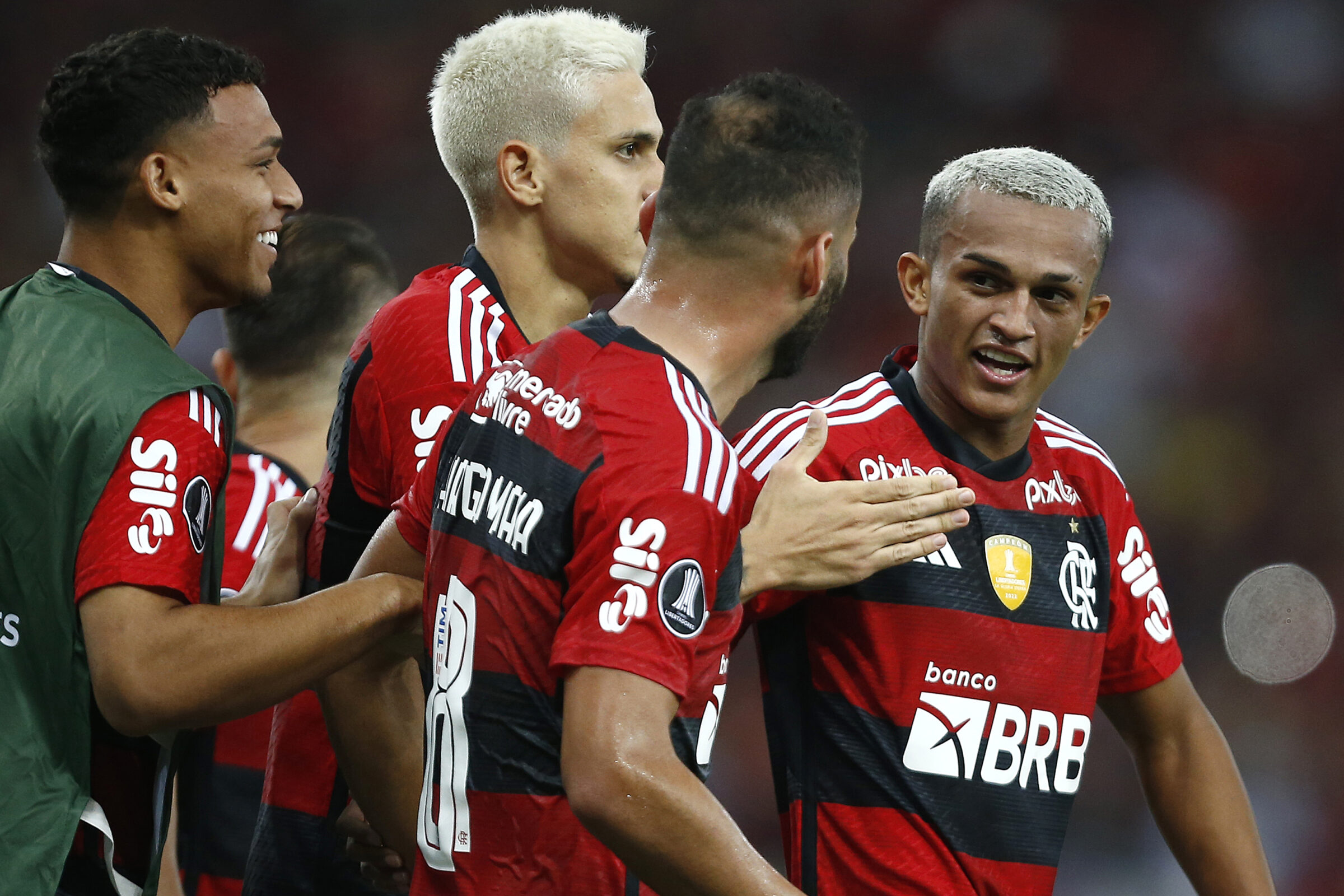 Que dupla! Wesley e - Clube de Regatas do Flamengo