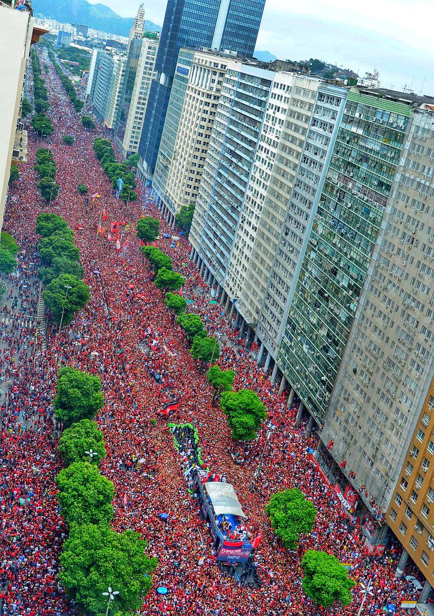 Deu Flamengo na estréia do titeísmo