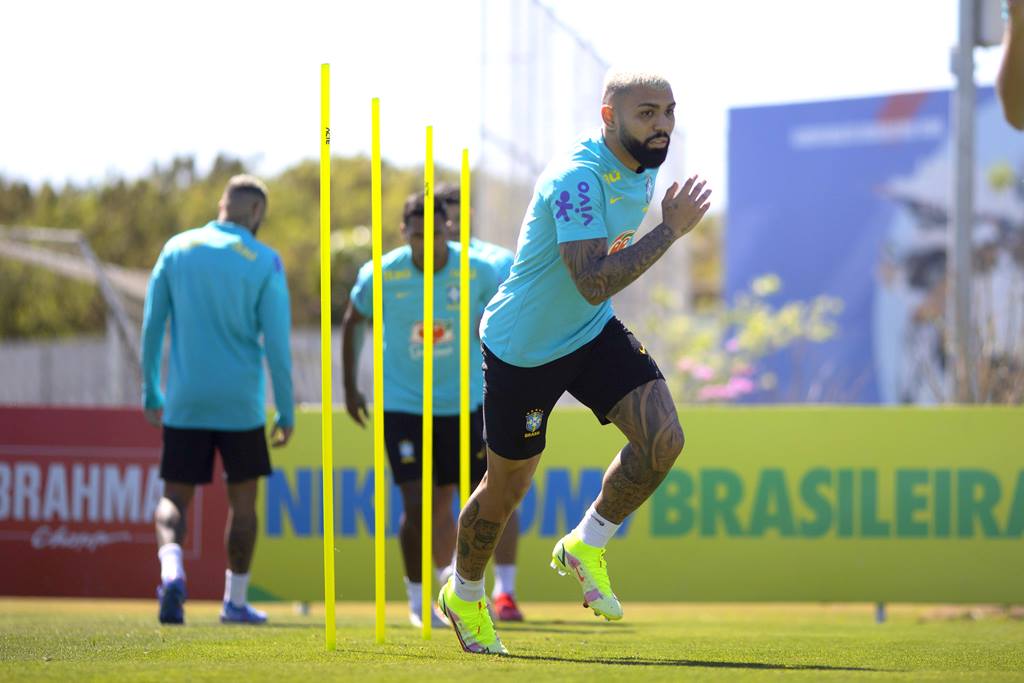 Jogadores do Flamengo são vacinados contra a covid-19 FlaResenha