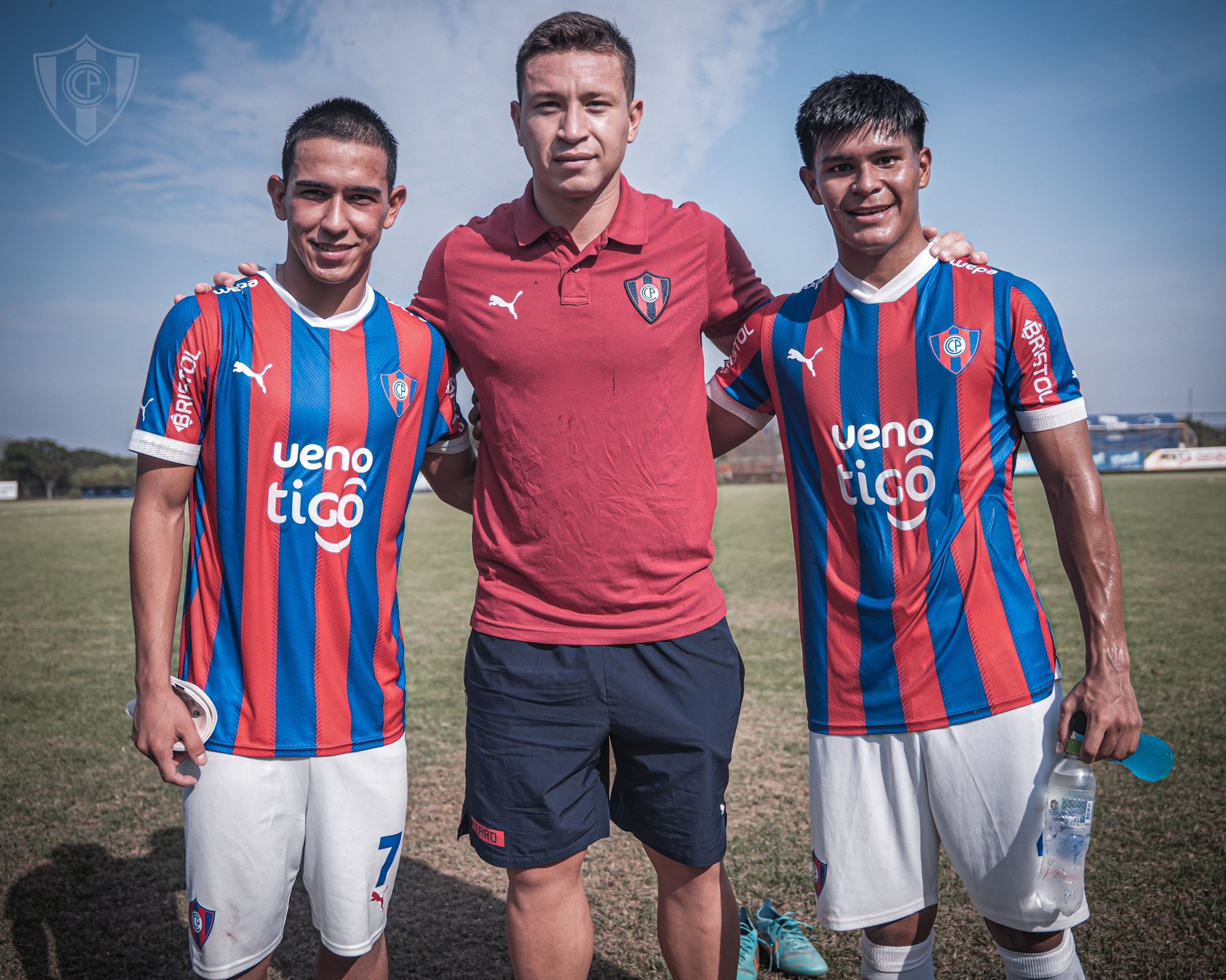 Segundo jornalista, Flamengo observa atacante paraguaio do Cerro Porteño