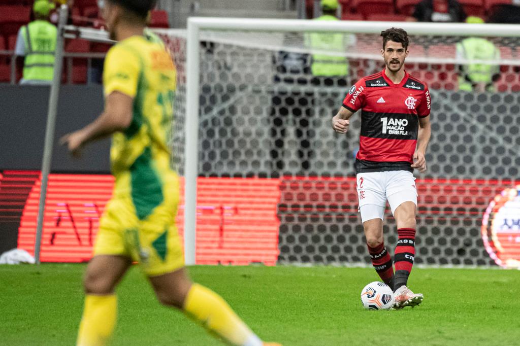 Flamengo apresenta novo reforço da temporada: Gustavo Henrique