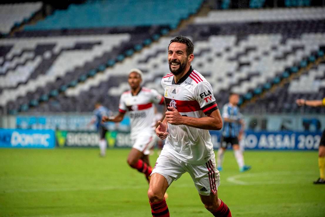 Maurício Isla não joga mais pelo Flamengo FlaResenha