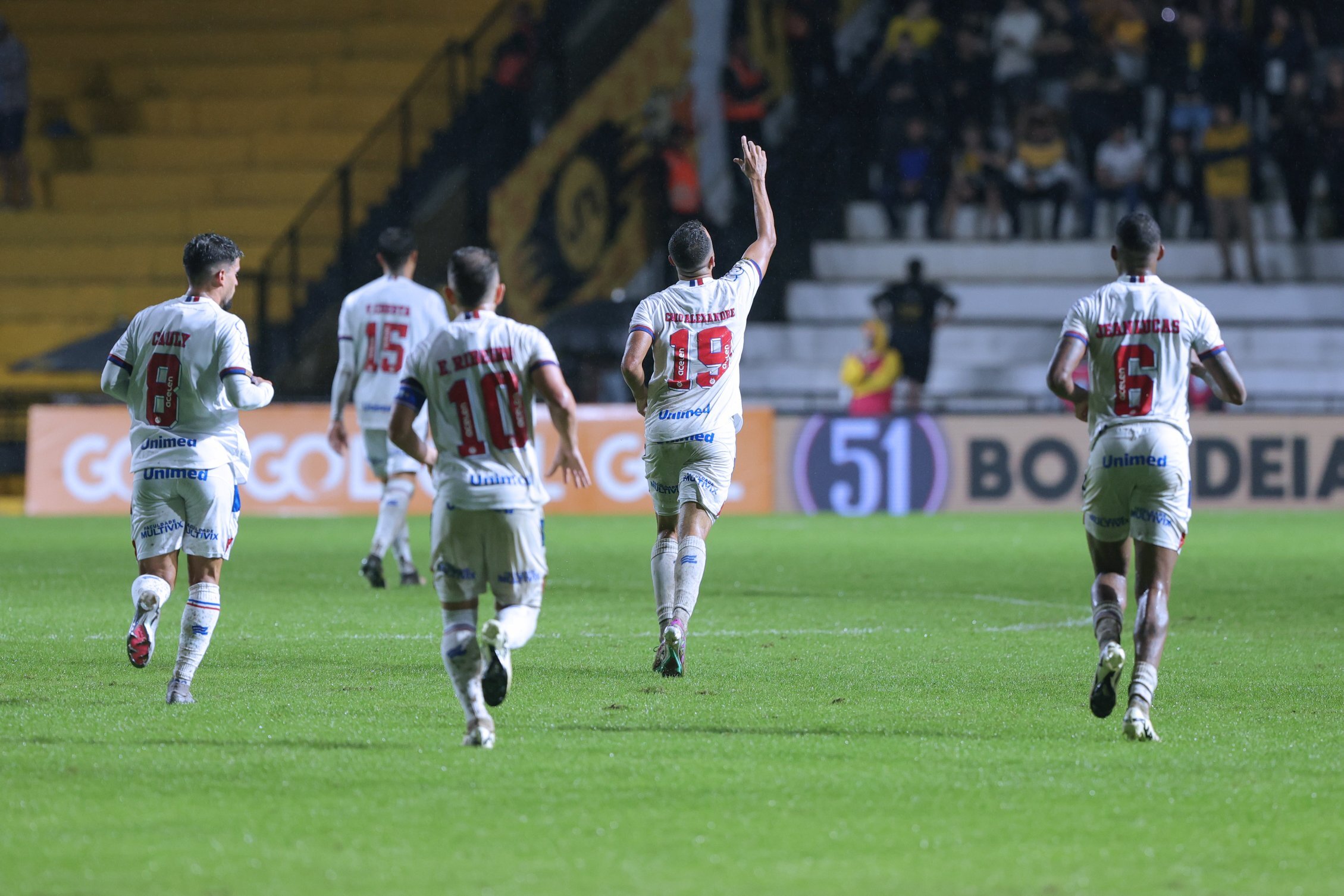 Caio Alexandre comenta sobre duelo contra o Flamengo: "Um adversário direto"