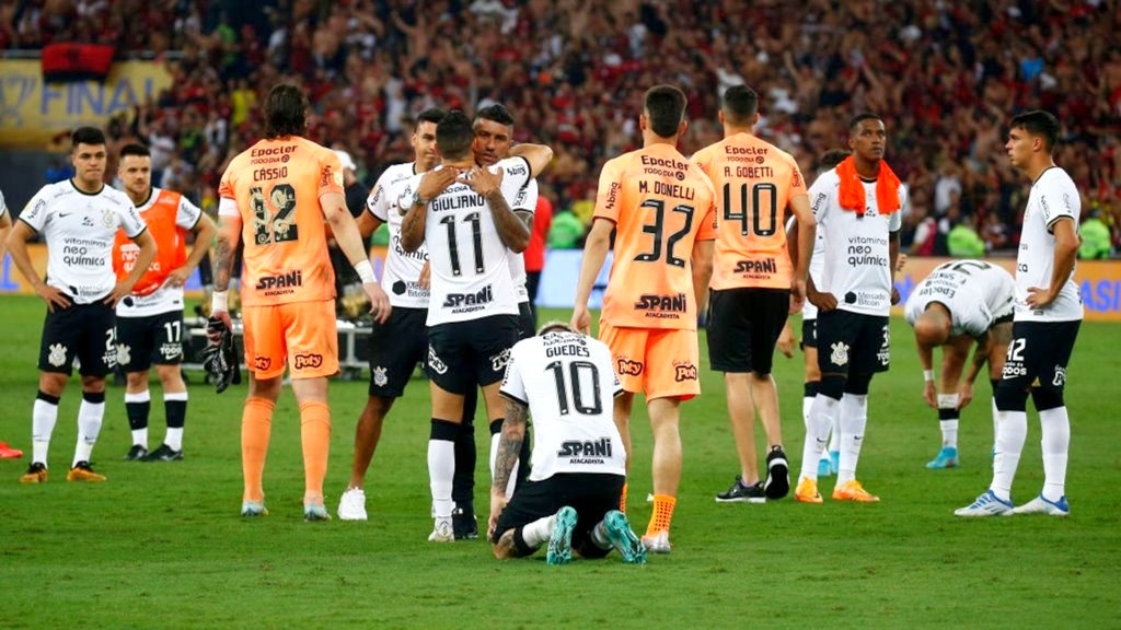 Corinthians perde para Atlético-GO e se complica na Copa do Brasil - Jogada  - Diário do Nordeste