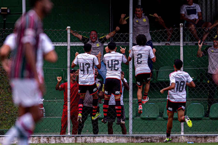 Treinador do Flamengo analisa final da Copa Rio Sub-20: É um jogo bastante complicado"