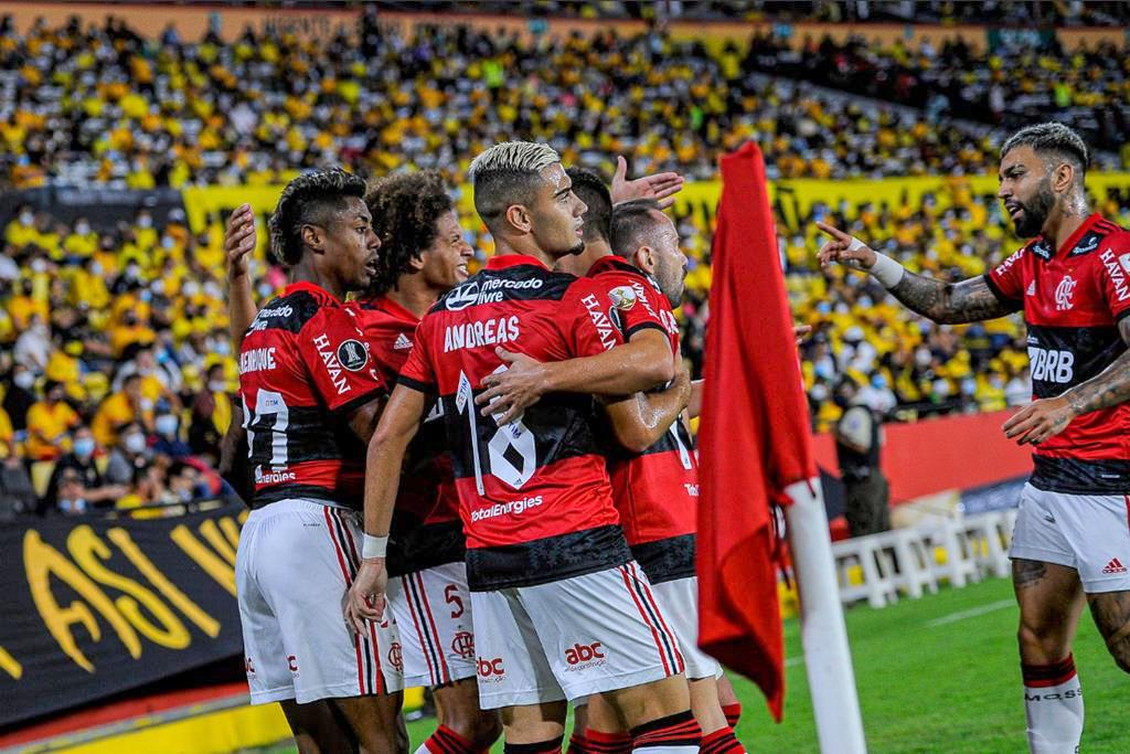 Flamengo on X: VOCÊ + 3 AMIGOS EM MAIS UM JOGÃO NO MARACÃ? 🔴⚫️ Se liga,  com a ABC da Construção você pode ganhar uma camisa oficial + 4 ingressos  para acompanhar