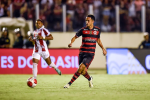 Dirigente de time europeu nega interesse em tirar Matheus Gonçalves do Flamengo