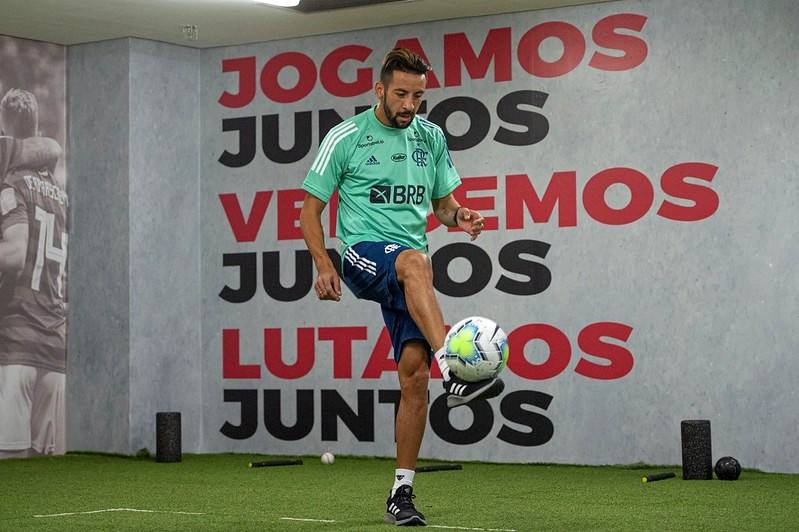 Maurício Isla não joga mais pelo Flamengo FlaResenha