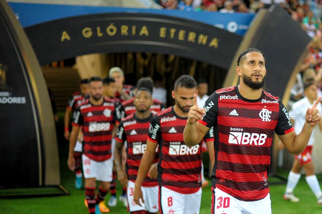 Veja se jogo do Flamengo hoje tem transmissão do SBT; rubro-negro entra em  campo pela Libertadores 2022