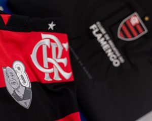 Flamengo terá patch em homenagem a Adílio no Manto Sagrado contra o Palmeiras